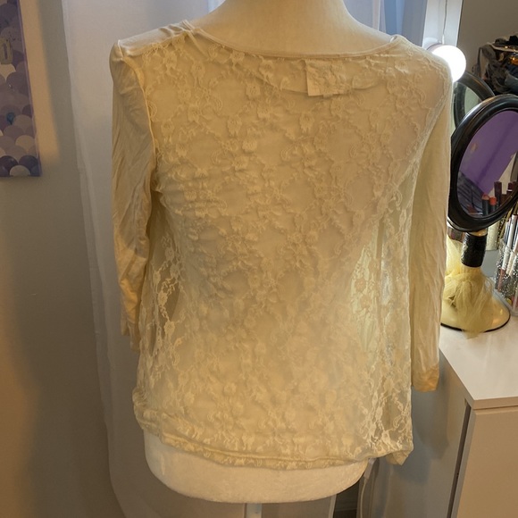 White lace back shirt 🤍 - Picture 1 of 5